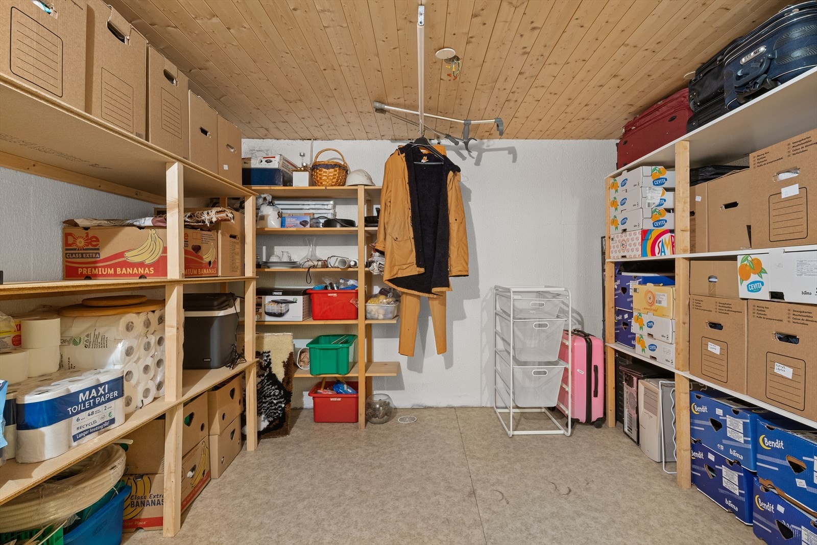 Romslig bod Galleribilde