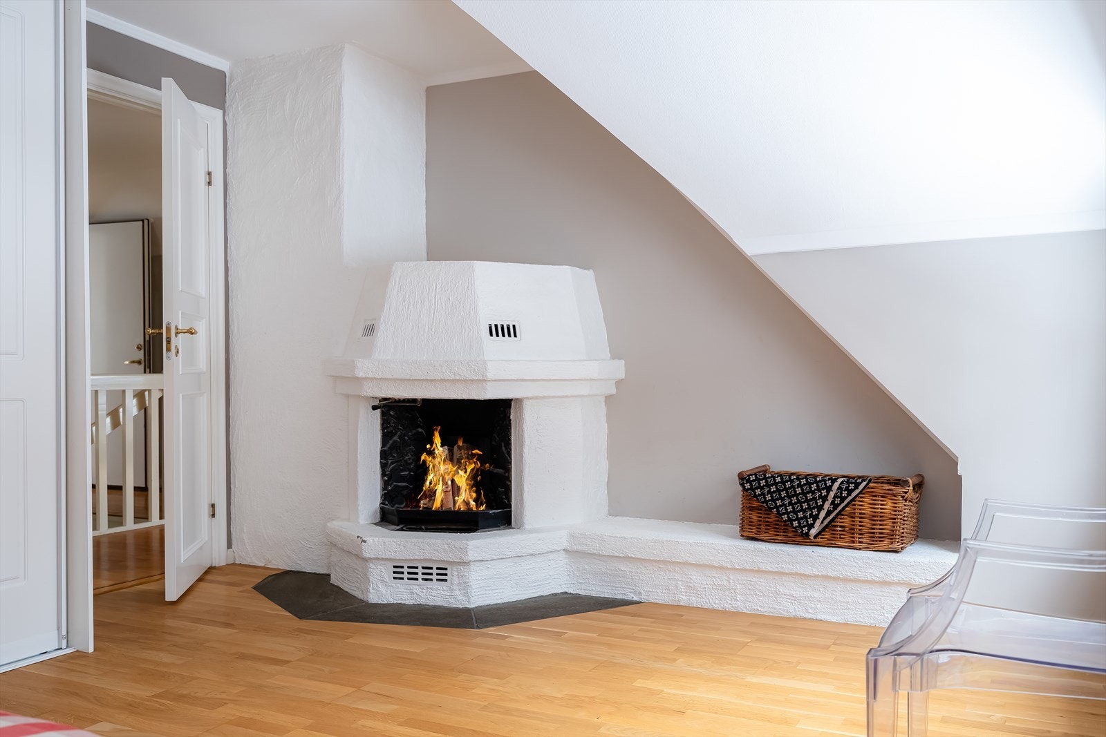 Hovedsoverom med ildsted Galleribilde