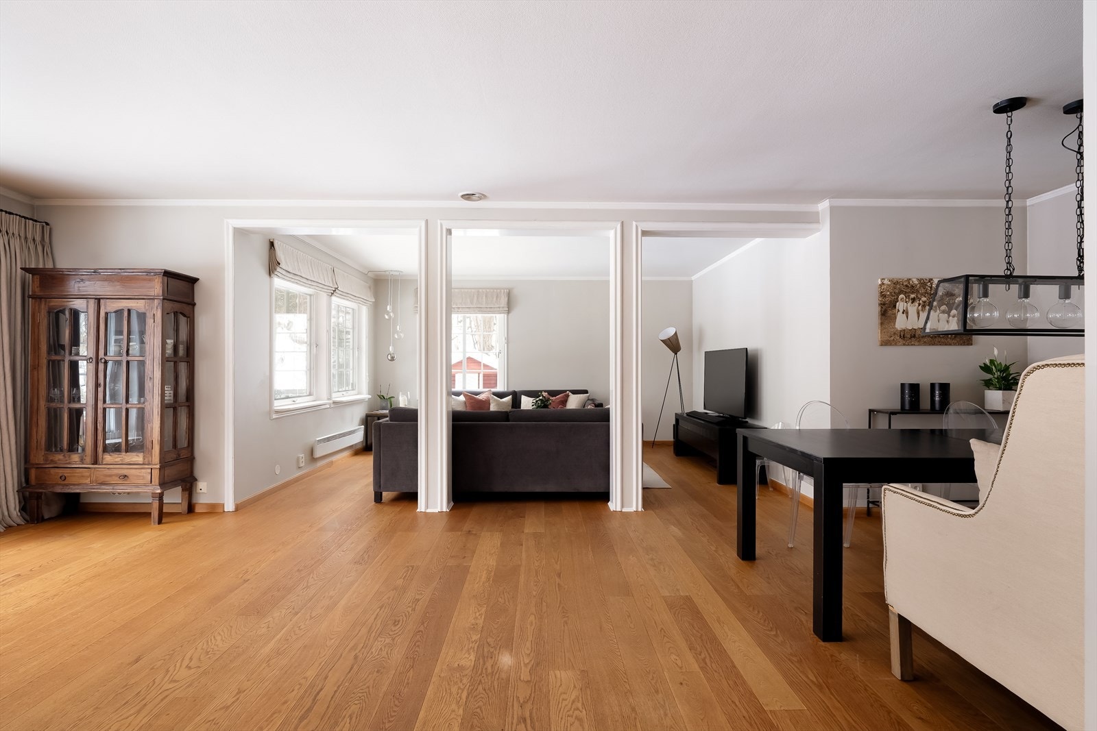 Her får du et stort og sosialt allrom hvor du kan samle familie og venner Galleribilde