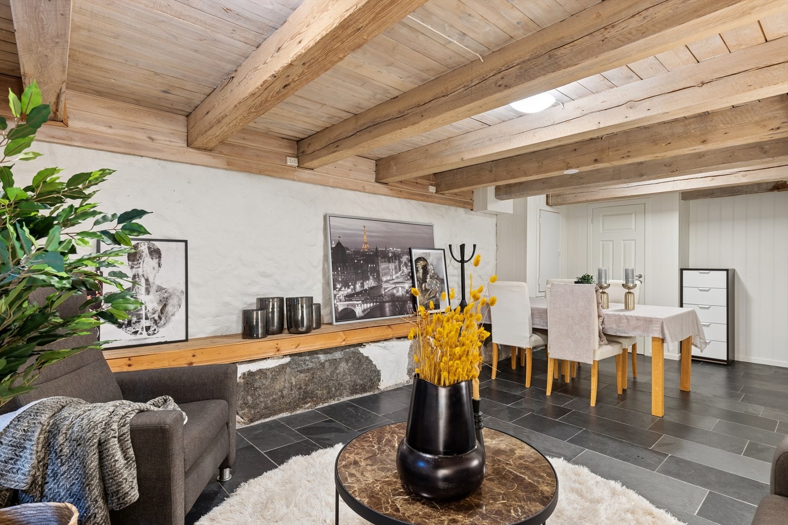 Velkommen til Tollbodgata 62 presentert av Eiendomsmegler Norge v/Kristoffer Lauvsland Galleribilde