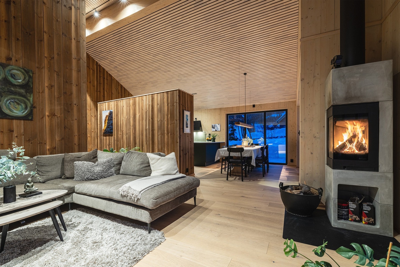 Blåtime ved Fiskumhaugen 21A Galleribilde