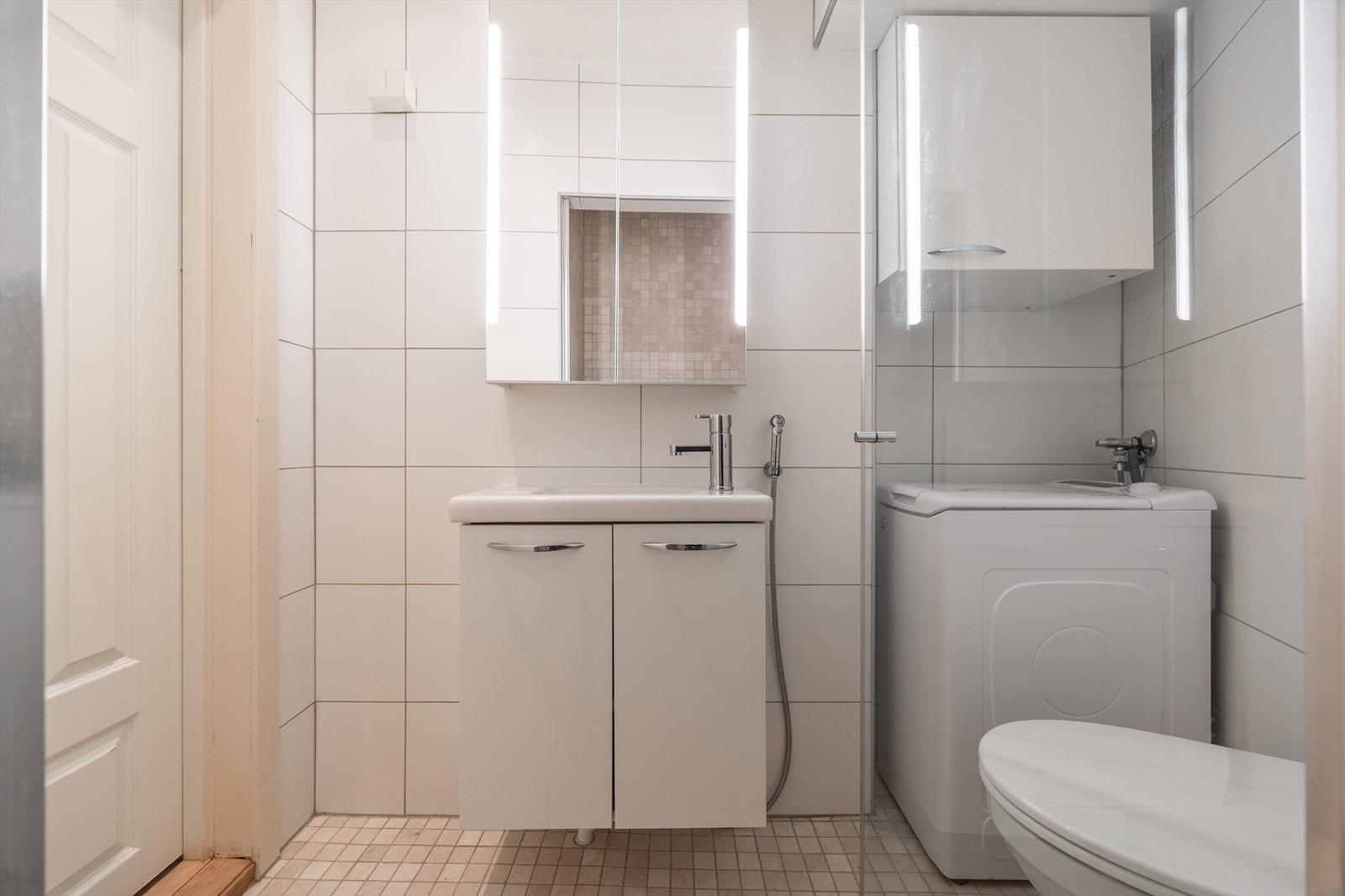 Helfliset baderom som ble oppusset i 2011 Galleribilde