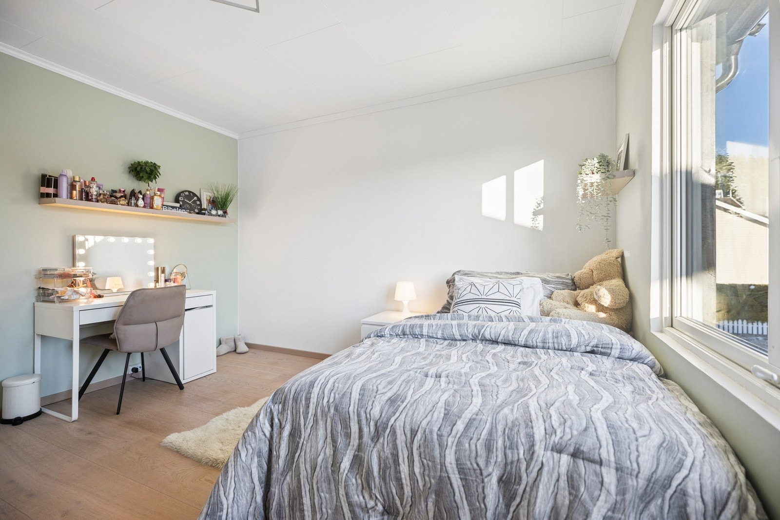 Sov nr 4. Galleribilde