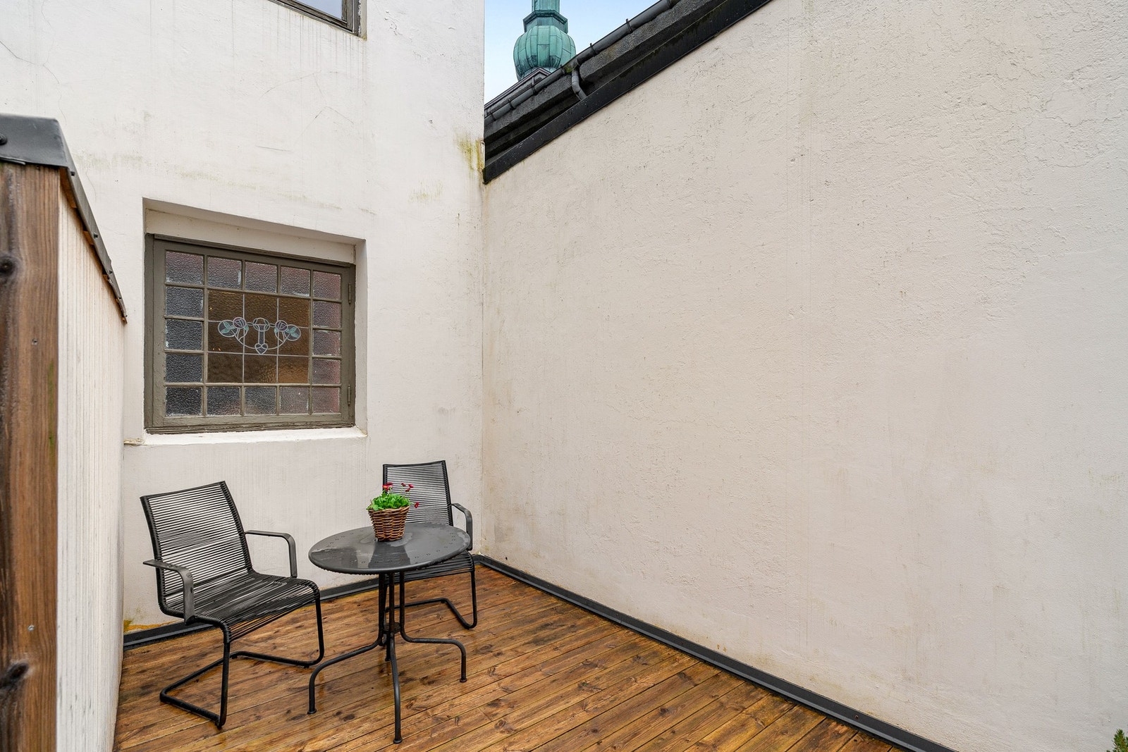 Tilhørende vestvendt terrasse Galleribilde