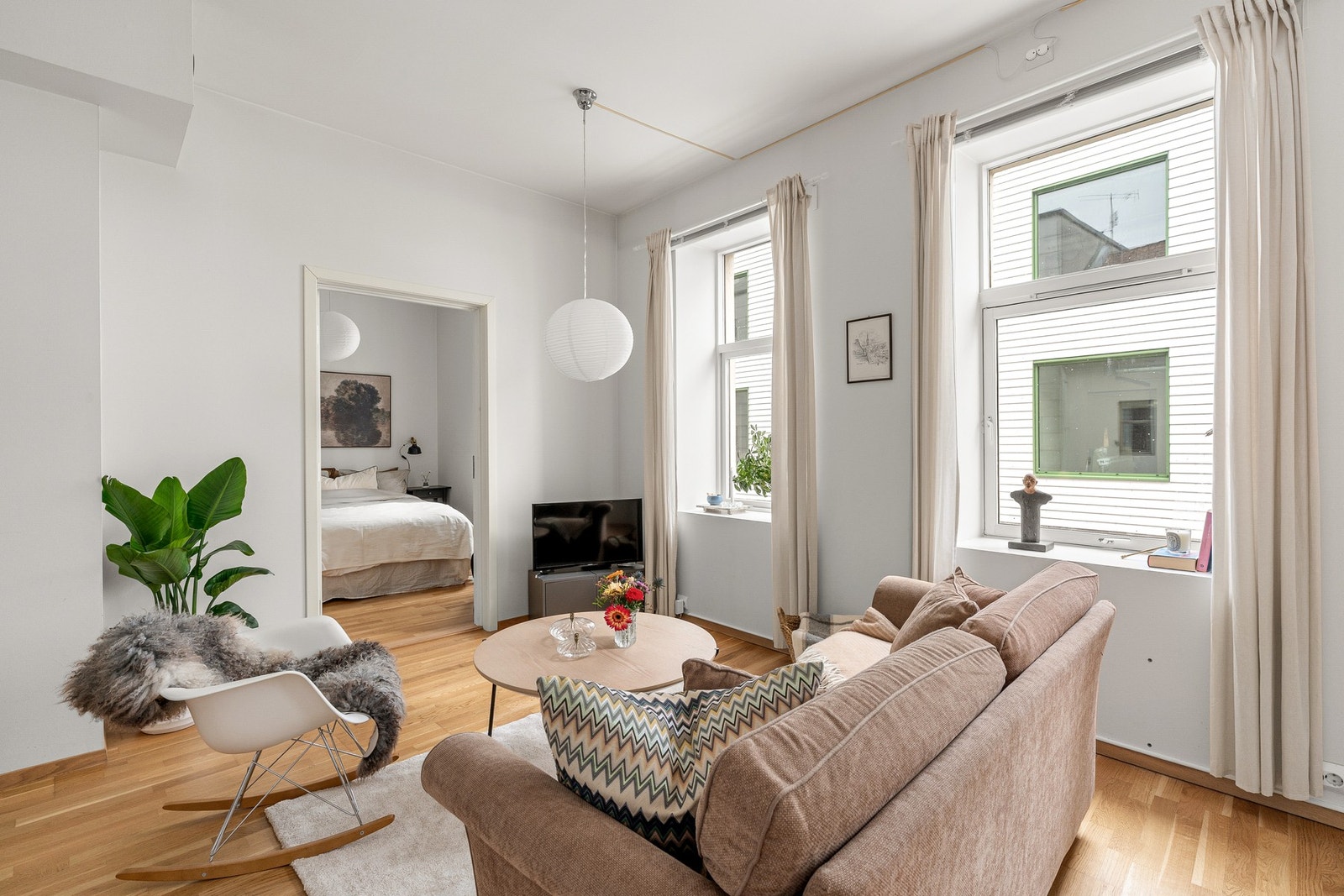 Leiligheten ble bygget/etablert i 2010 og innvendig standard er i fra dette årstallet Galleribilde