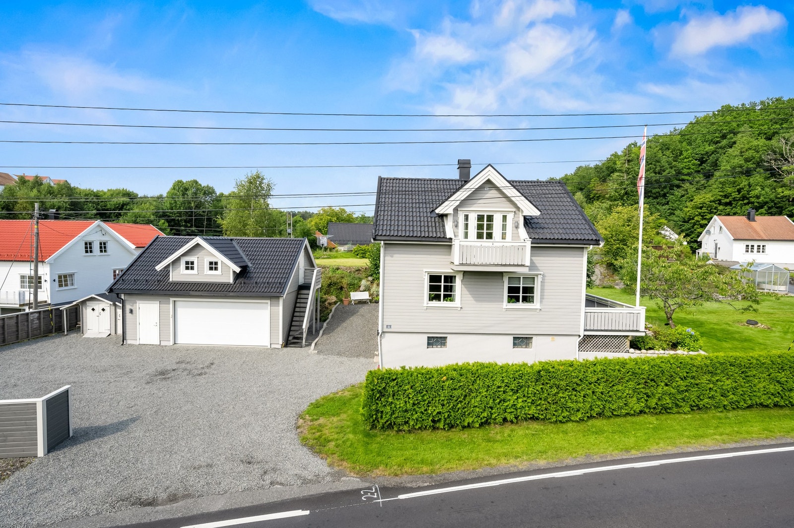 Huset som opprinnelig er fra 1920-tallet, ble rundt 2010 renovert både inn- og utvendig Galleribilde