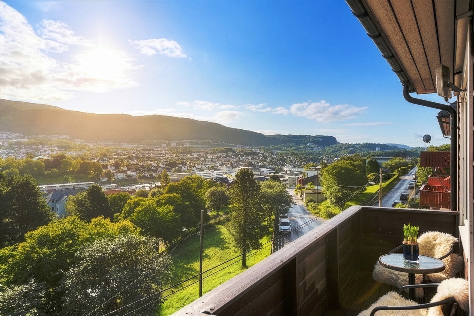 Privatmegleren v/ Bernt Helland har gleden av å presentere Søndre Skogveien 109! Galleribilde