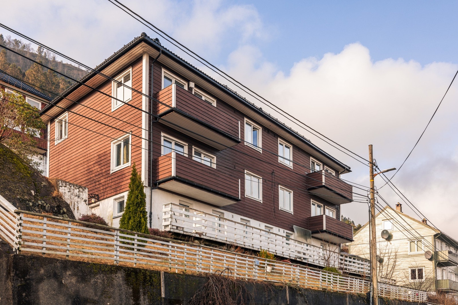 Attraktiv beliggenhet med nærhet til BI, UIB, HVL og sentrumskjernen. Galleribilde