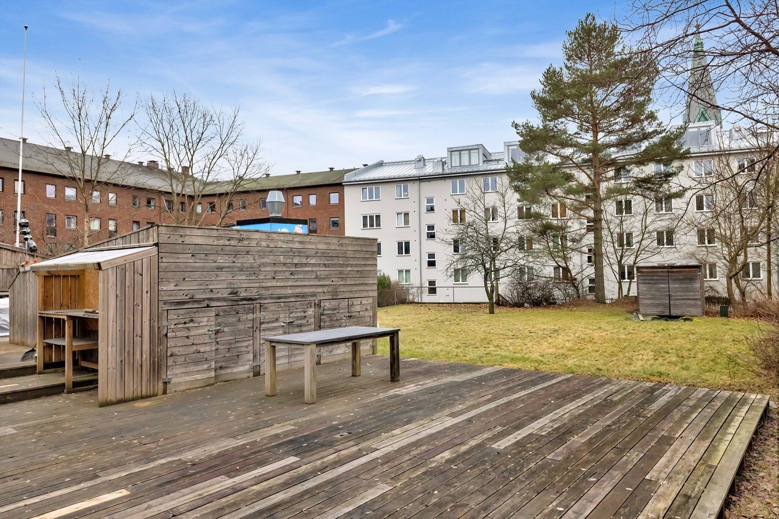 Mulighet til å booke deler av bakgården ved arrangering av private sammenkomster. Galleribilde