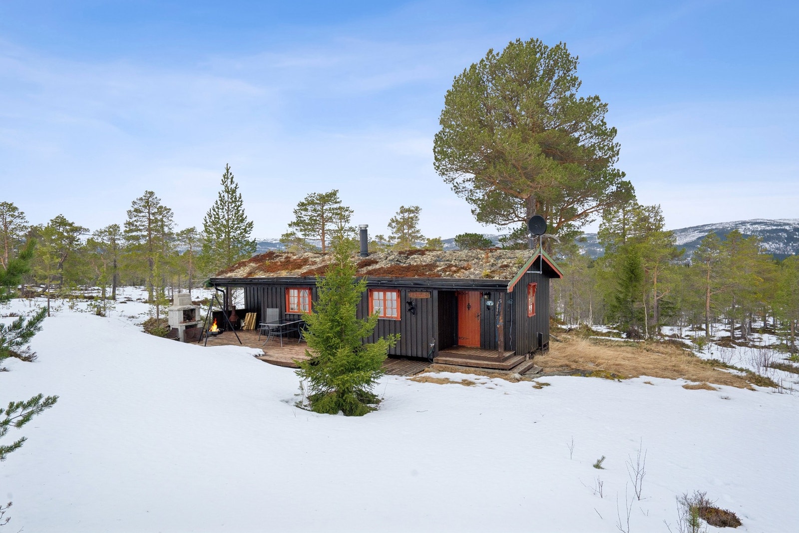 Oliver Almli Reinås v/ EiendomsMegler 1 presenterer: Nekkåbjørga 276. Galleribilde