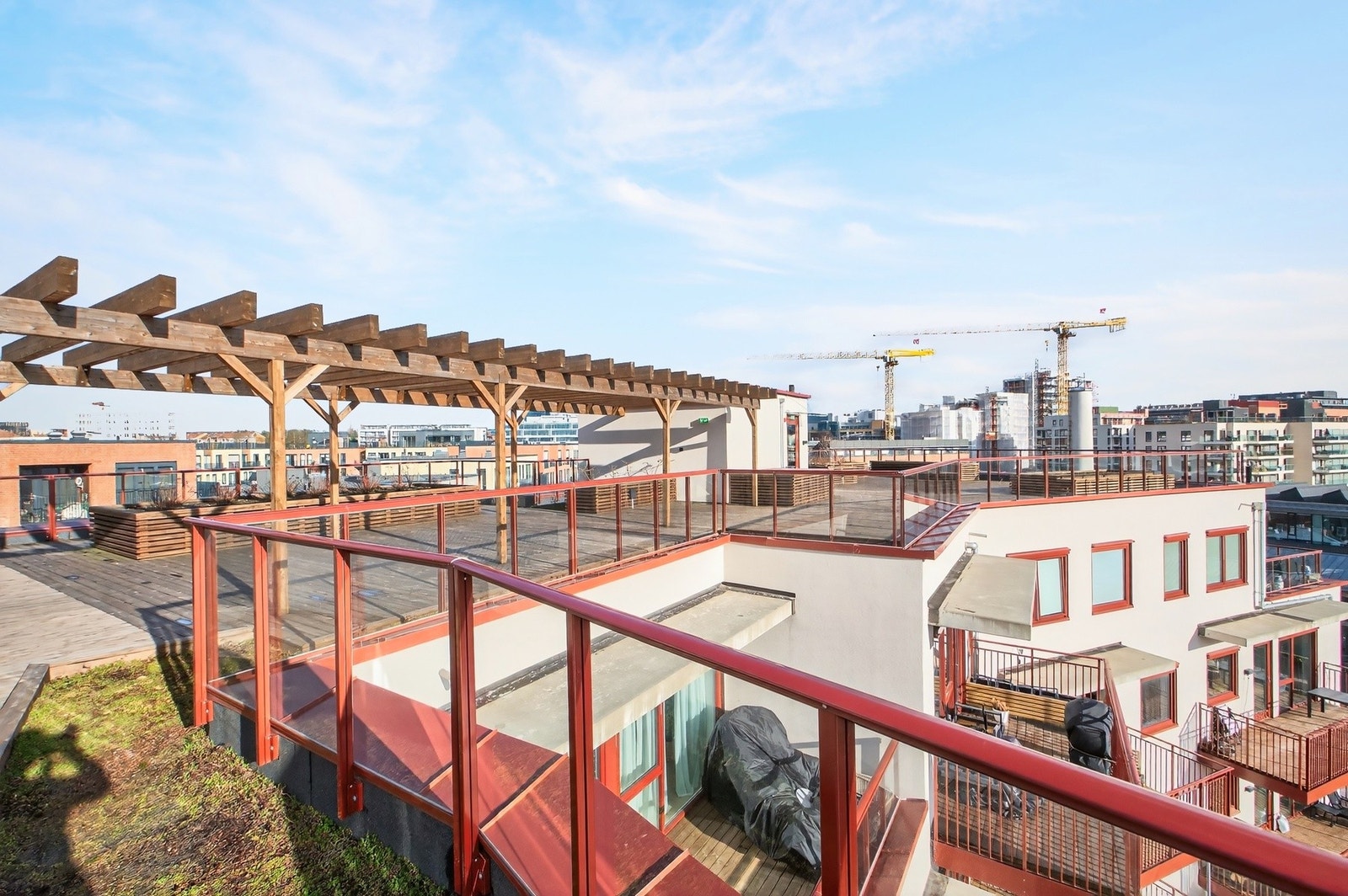 Sameiet har en nydelig felles takterrasse Galleribilde