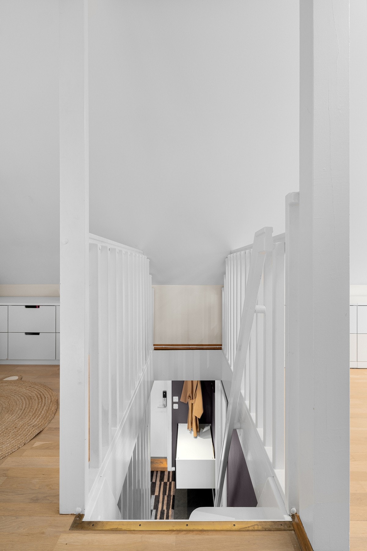 - Opp trappen kommer du til hemsen og den innvendige boden - Galleribilde