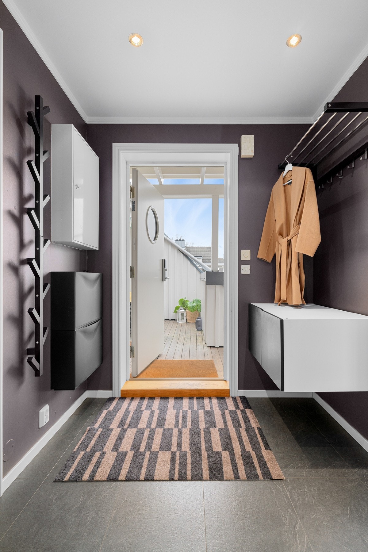 - Du ønskes velkommen i en praktisk og separat entré - Galleribilde