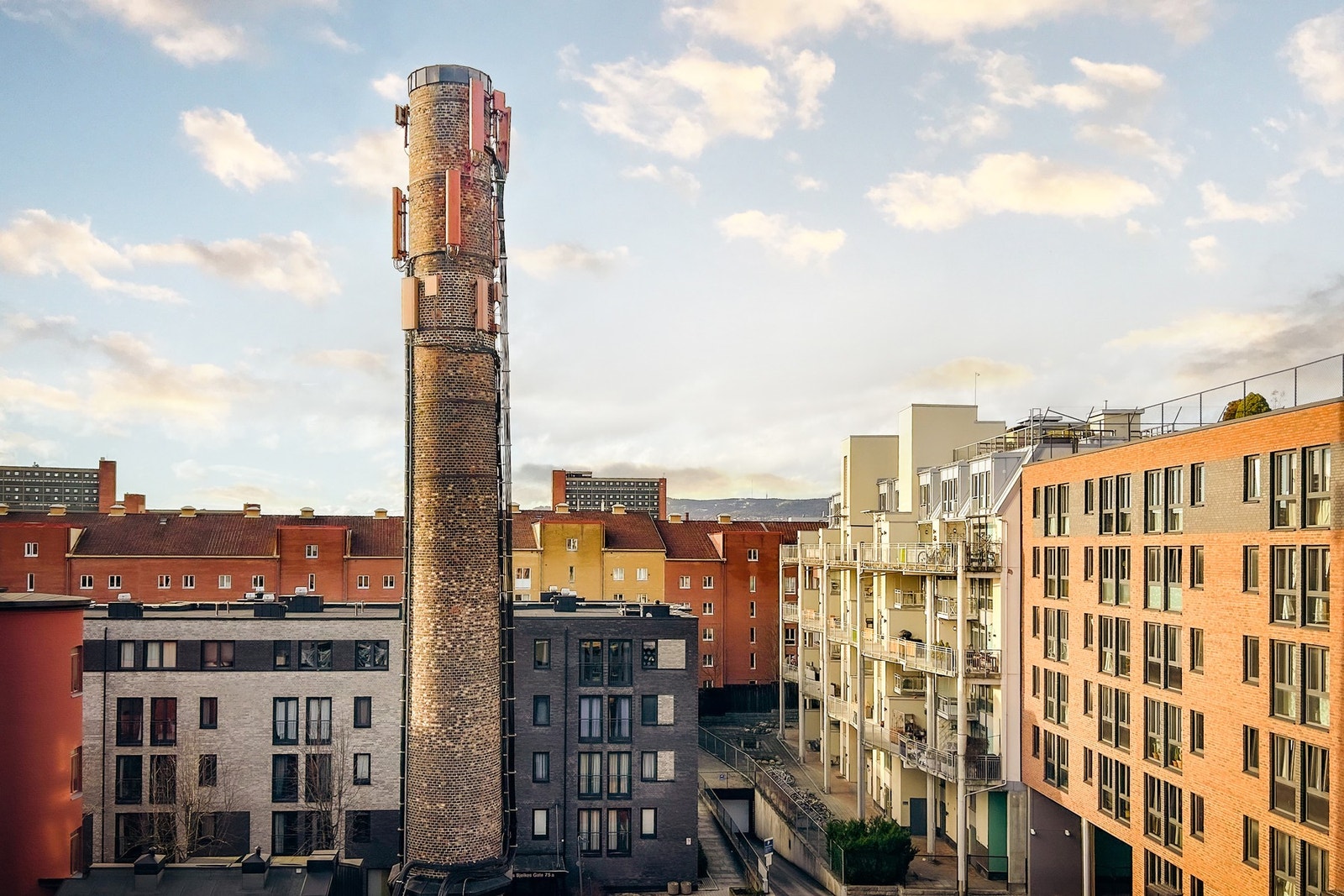 Terrassen vender mot nordvest med flott utsyn og har rikelig ettermiddag-/ og kveldssol. Galleribilde
