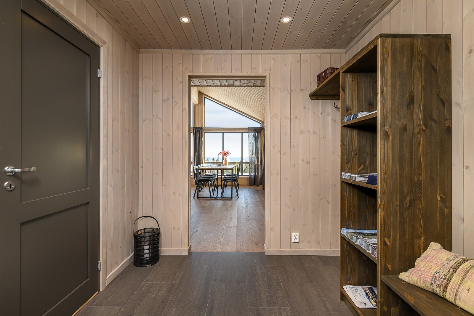 Standard fliser 30x60, Nortech i fargen Antracite Galleribilde