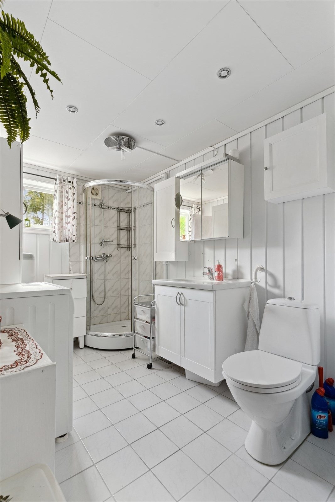 Badet ligg i 1.etasje Galleribilde