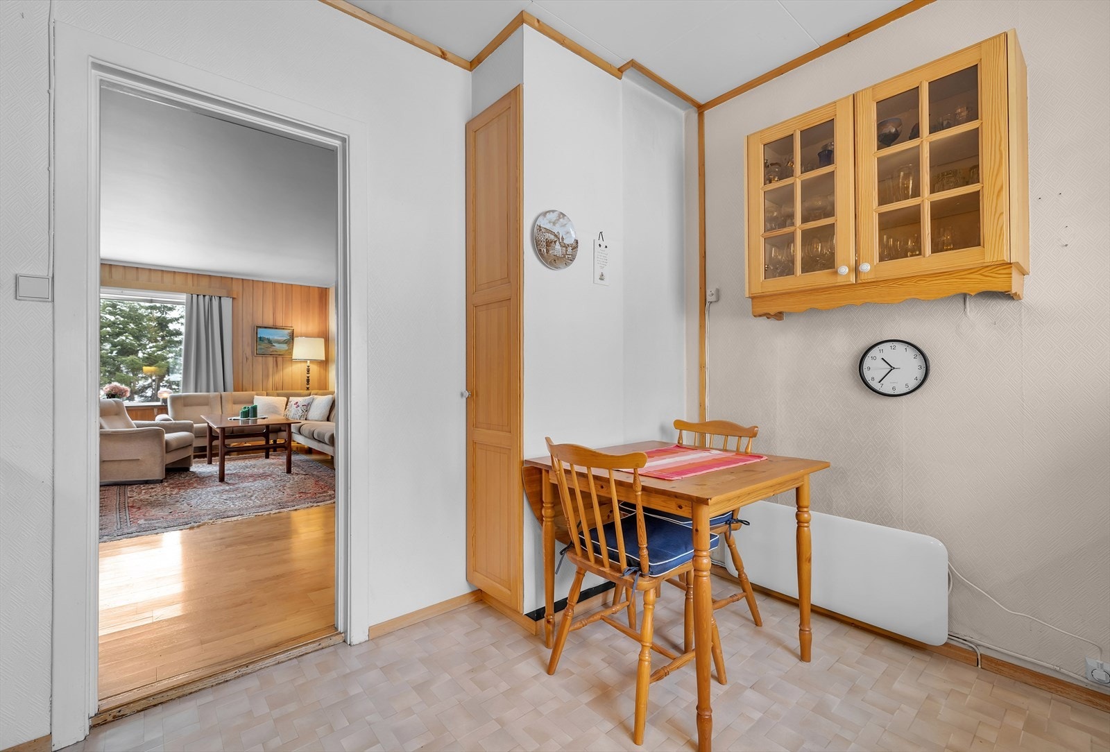 Plass til spisekrok i kjøkkenet. Galleribilde