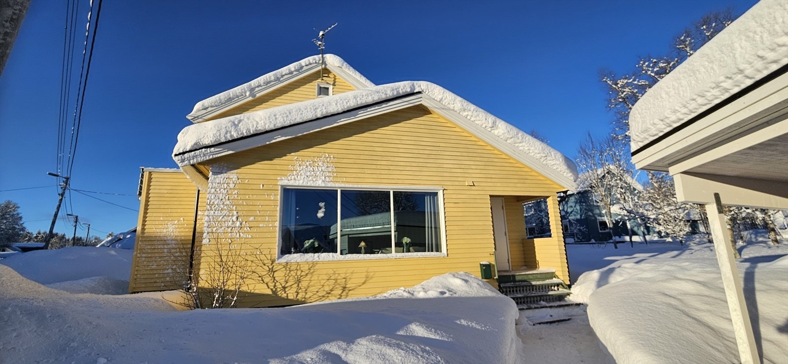 Fasade - inngangsparti (selgers bilde) Galleribilde