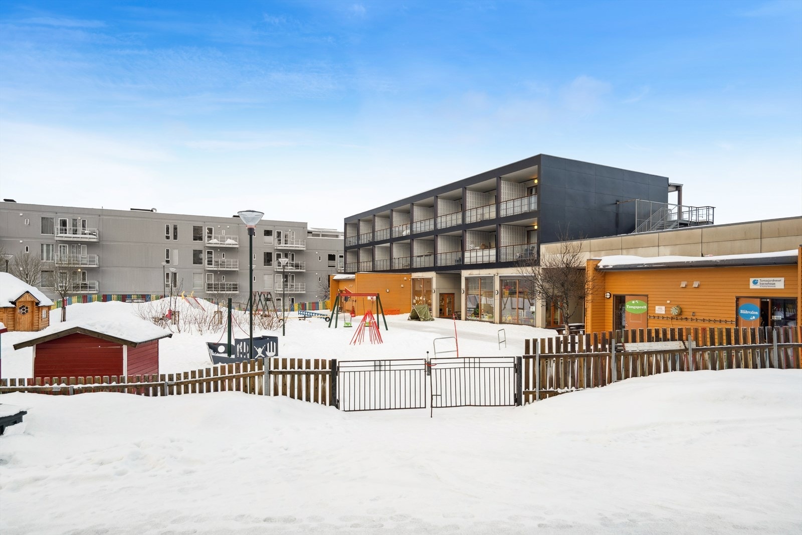 I umiddelbar nærhet finnes lekeplasser og Tomasjordneset barnehage, kun ett minutt unna. Galleribilde