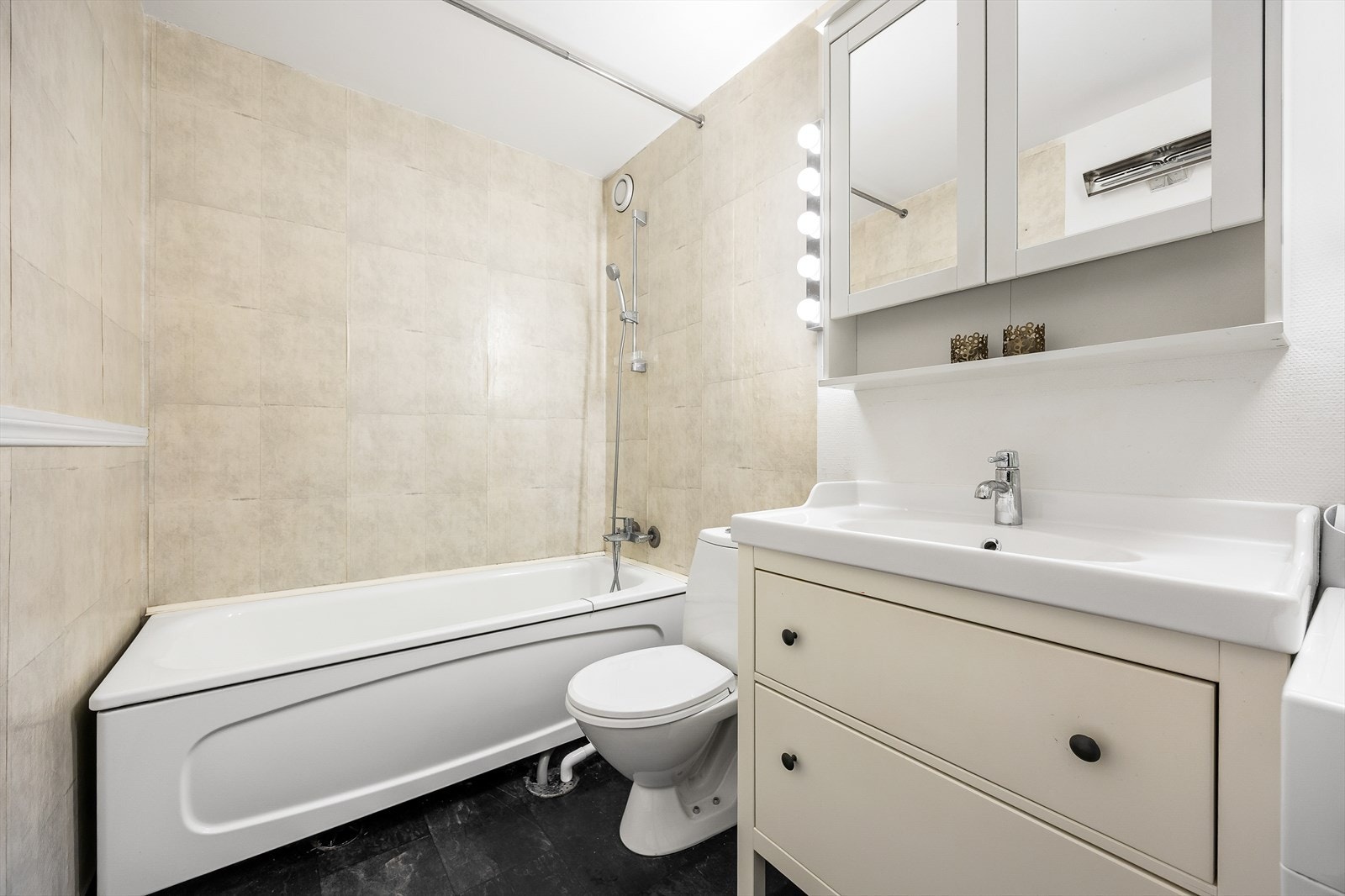 Mekanisk avtrekk sørger for god ventilasjon på badet. Galleribilde