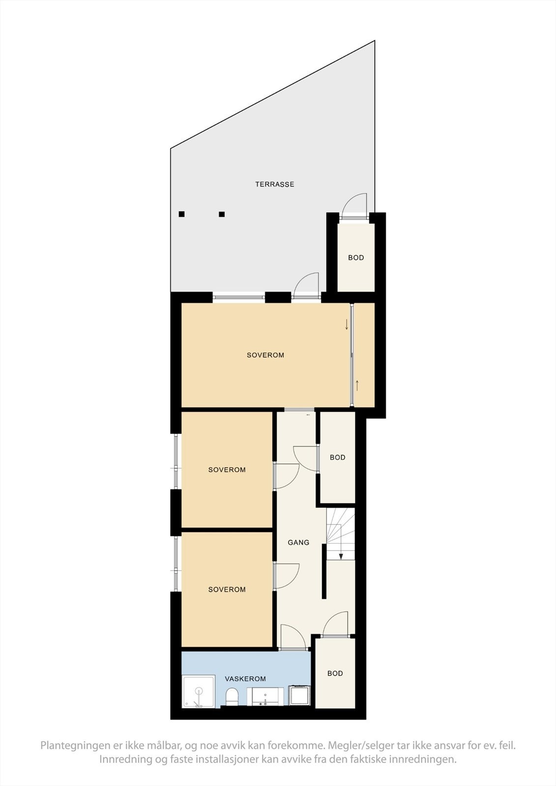 Underetasjen er en privat sone med tre soverom, bad, teknisk rom og innvendig bod. Boligen har også en utvendig bod på 2 m² i tilknytning til bygget. Galleribilde