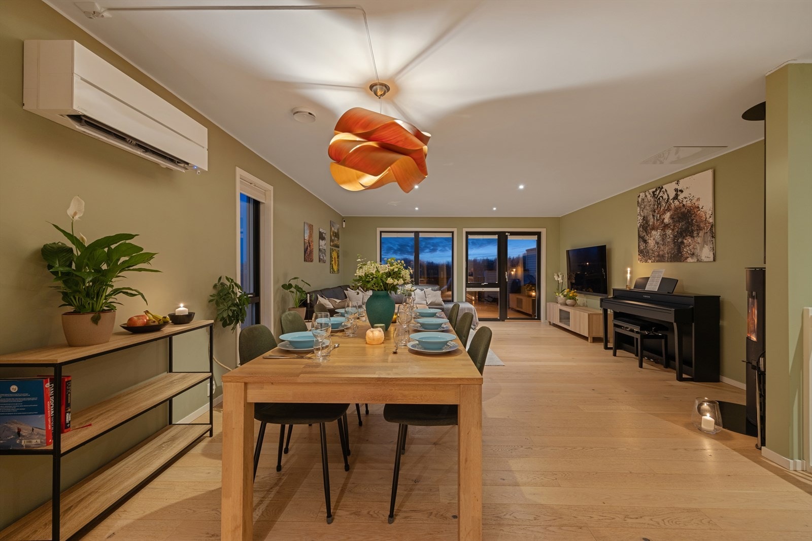 Stemningsbilde fra den koselige stuen. Galleribilde