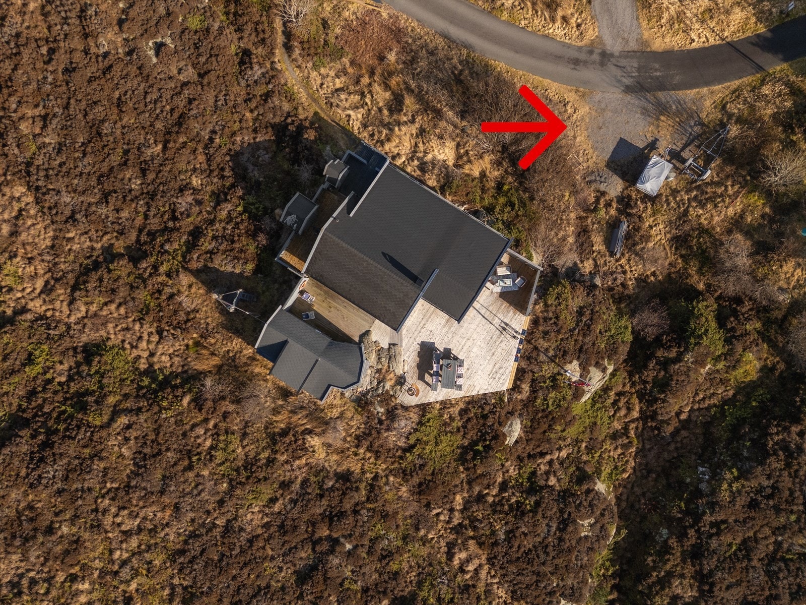 Parkering like ved hytten på egen eiendom. Galleribilde