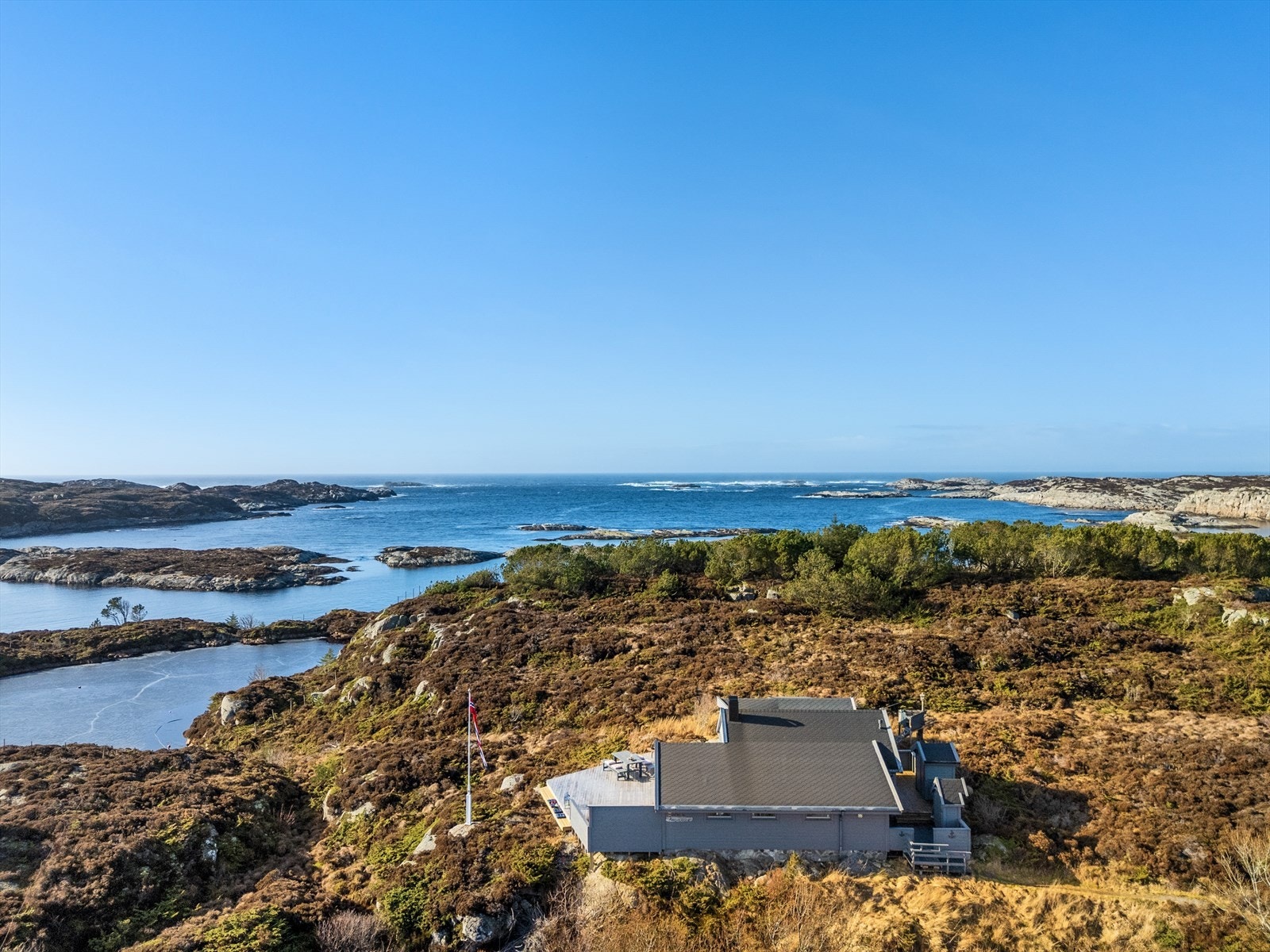 Her ligger du skjermet fra trafikk og annen støy, og alt ligger til rette for å kunne glemme hverdagens bekymringer Galleribilde