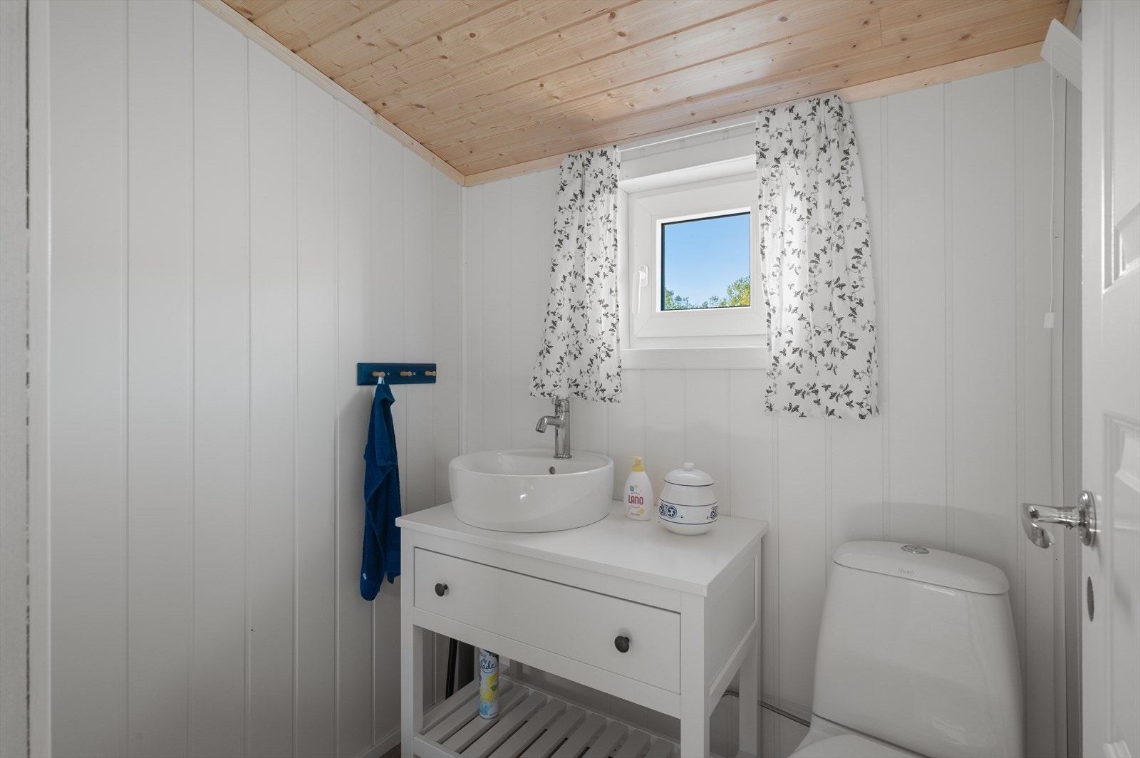 Toalettrom (ikke godkjent). Galleribilde