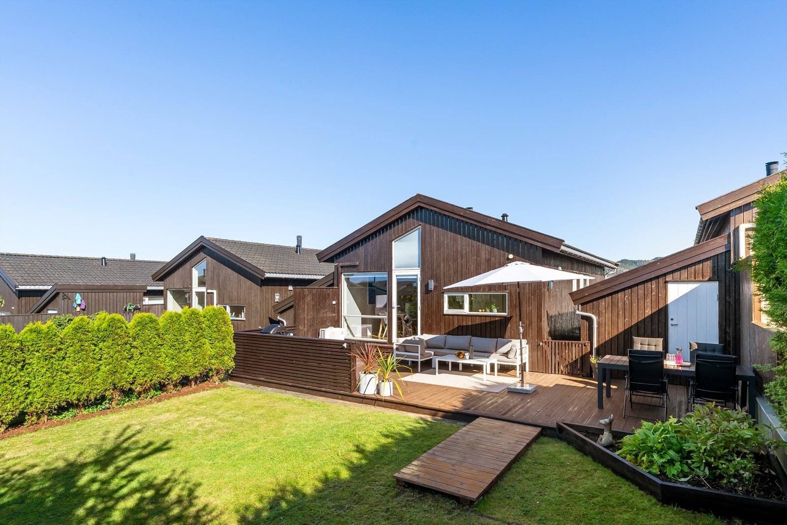 Velkommen til Floen 82! Presentert av Kristoffer Kverme i EiendomsMegler 1. Foto: Eivind Dirdal. Galleribilde