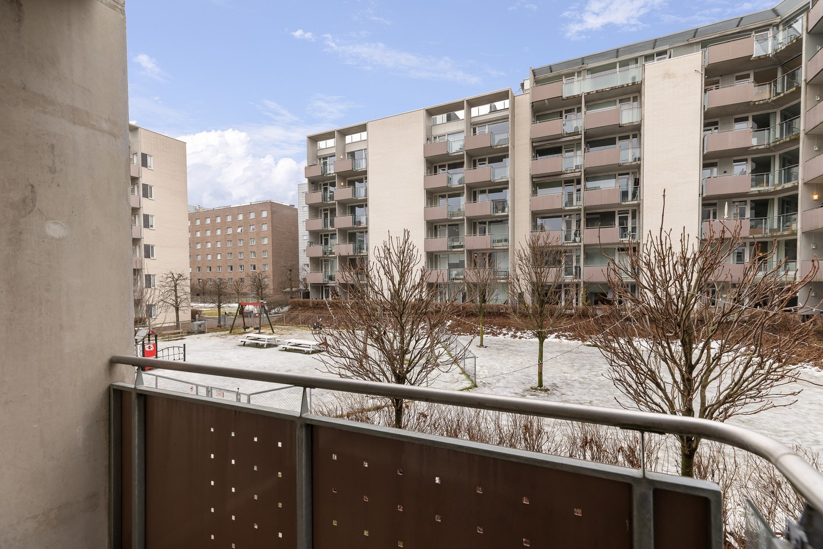 Nordøstvendt balkong på ca. 3,7 m2. Galleribilde