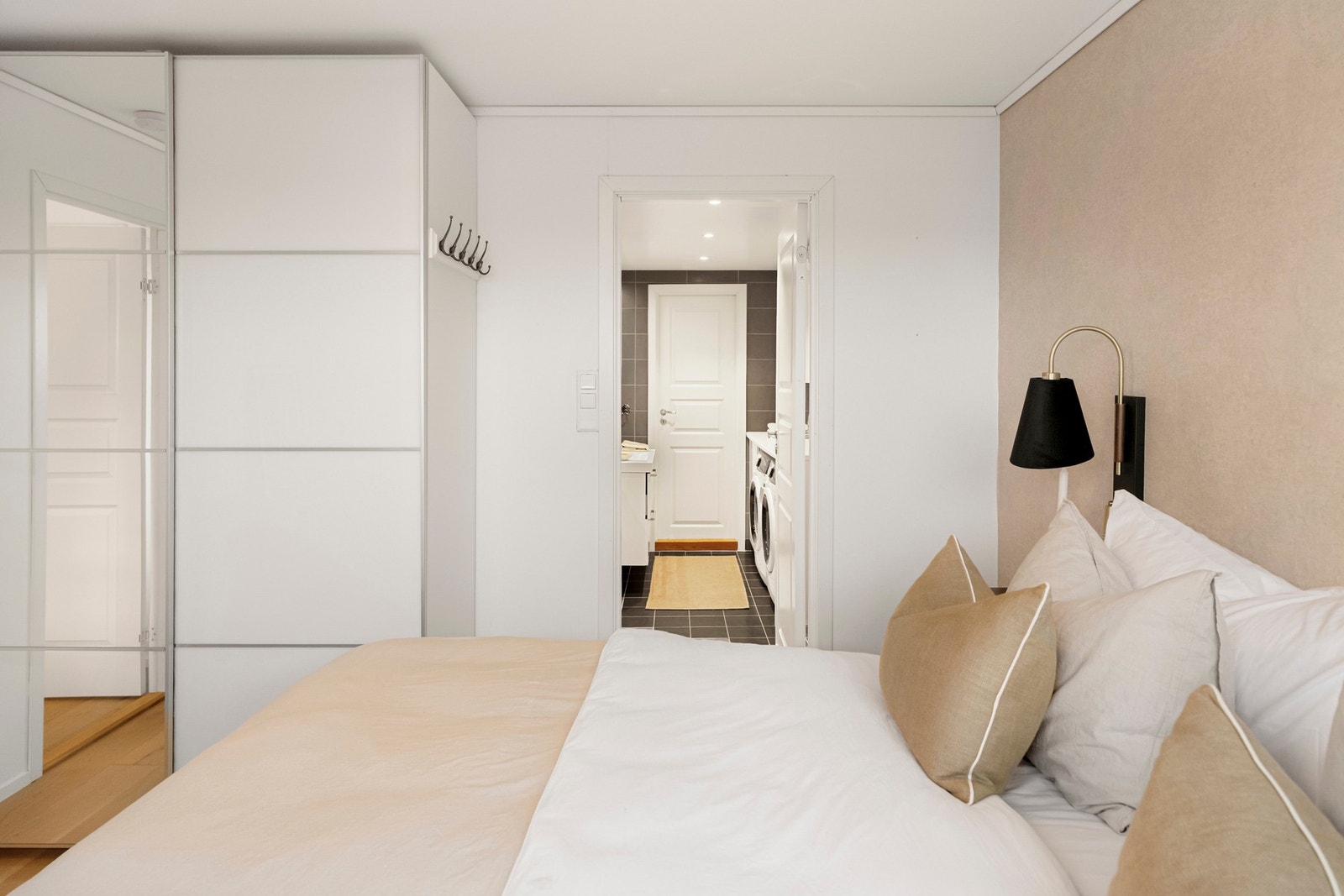 Her har du også direkte adkomst til badet. Galleribilde