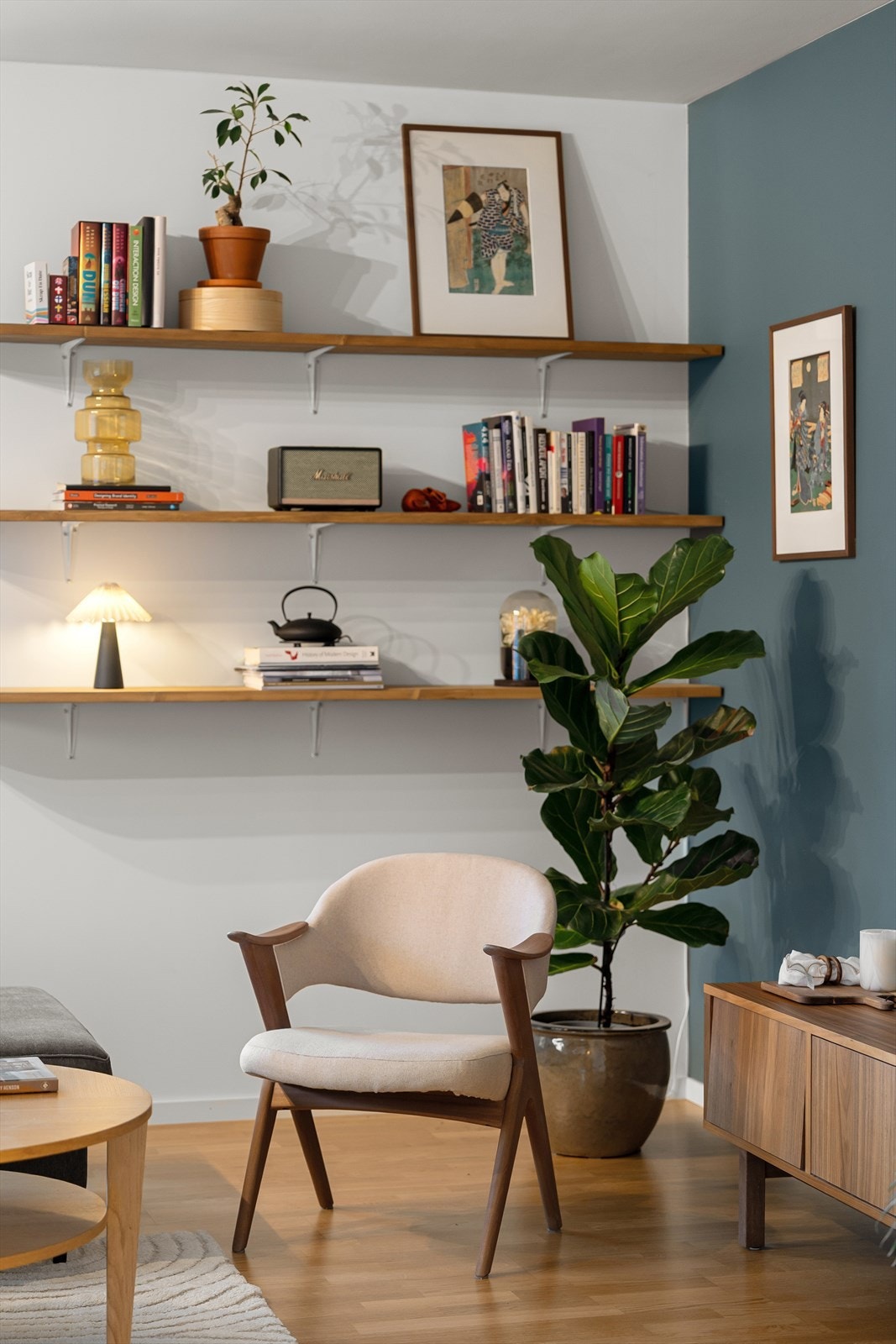 Leiligheten har gjennomført god standard og smarte løsninger. Galleribilde