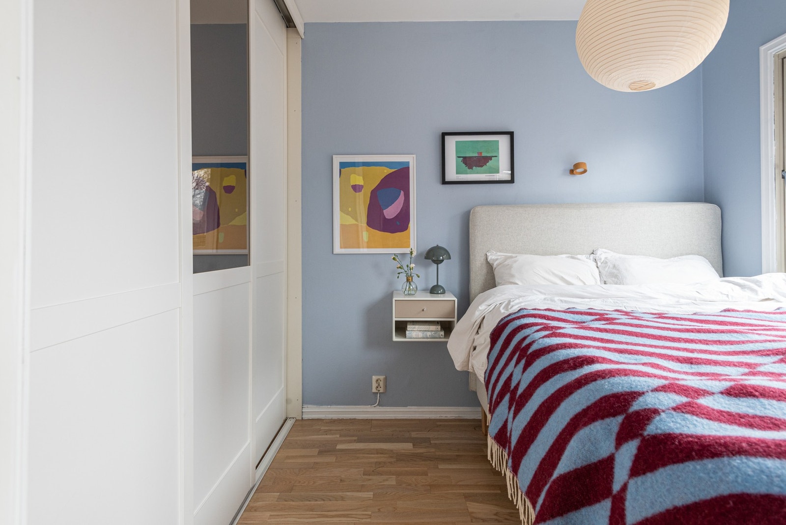 Dette er et dyrevennlig borettslag med flere firebente venner. Galleribilde