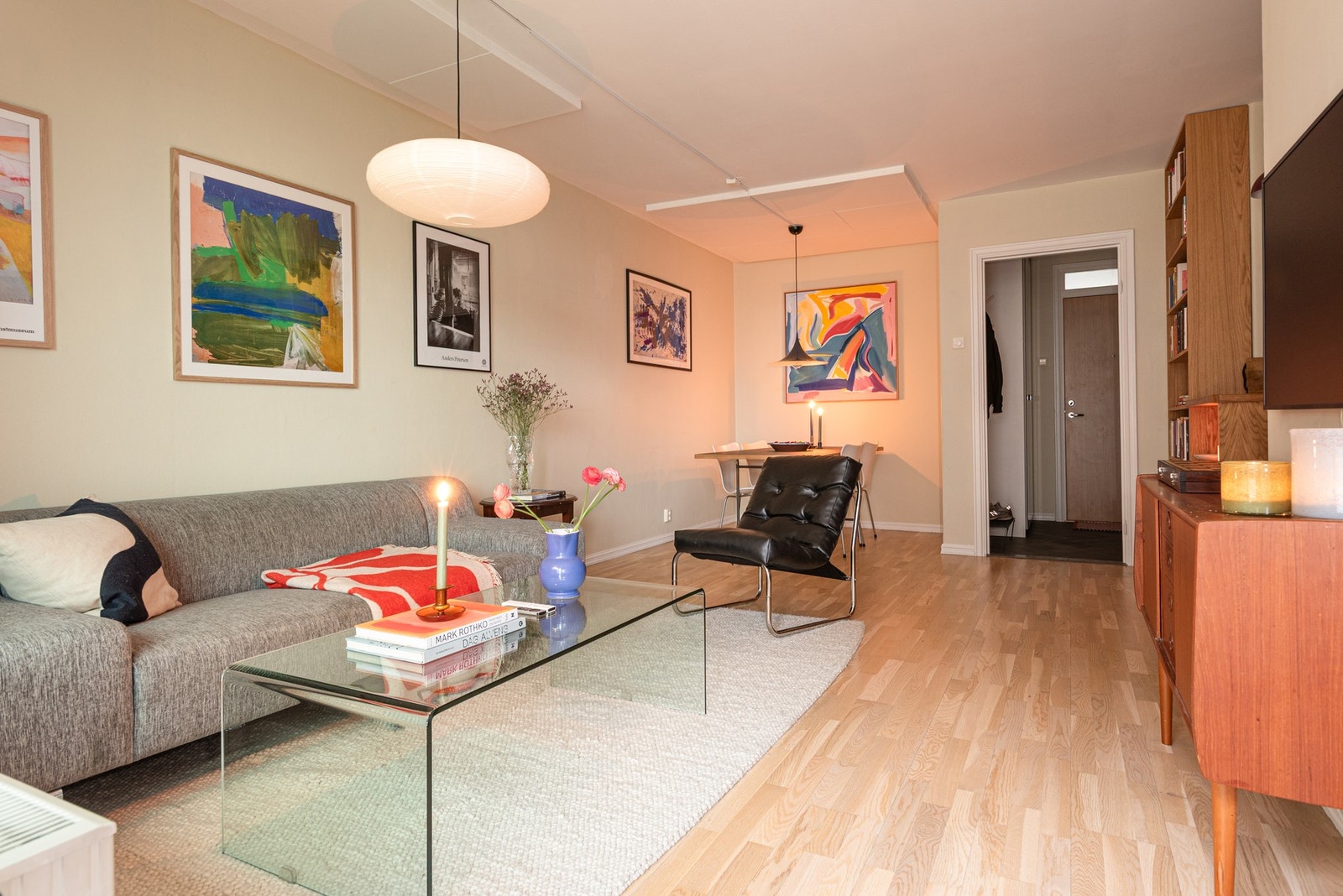 Boligen er malt i delikate farger! Galleribilde