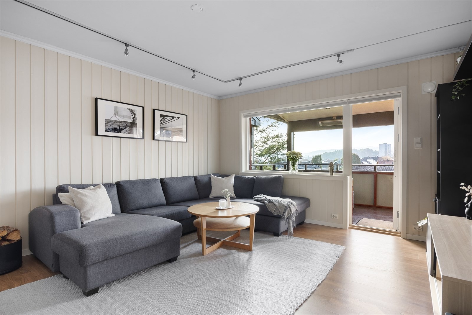 Det er opplyst at kabel-tv og internett er inkludert i felleskostnadene. Galleribilde