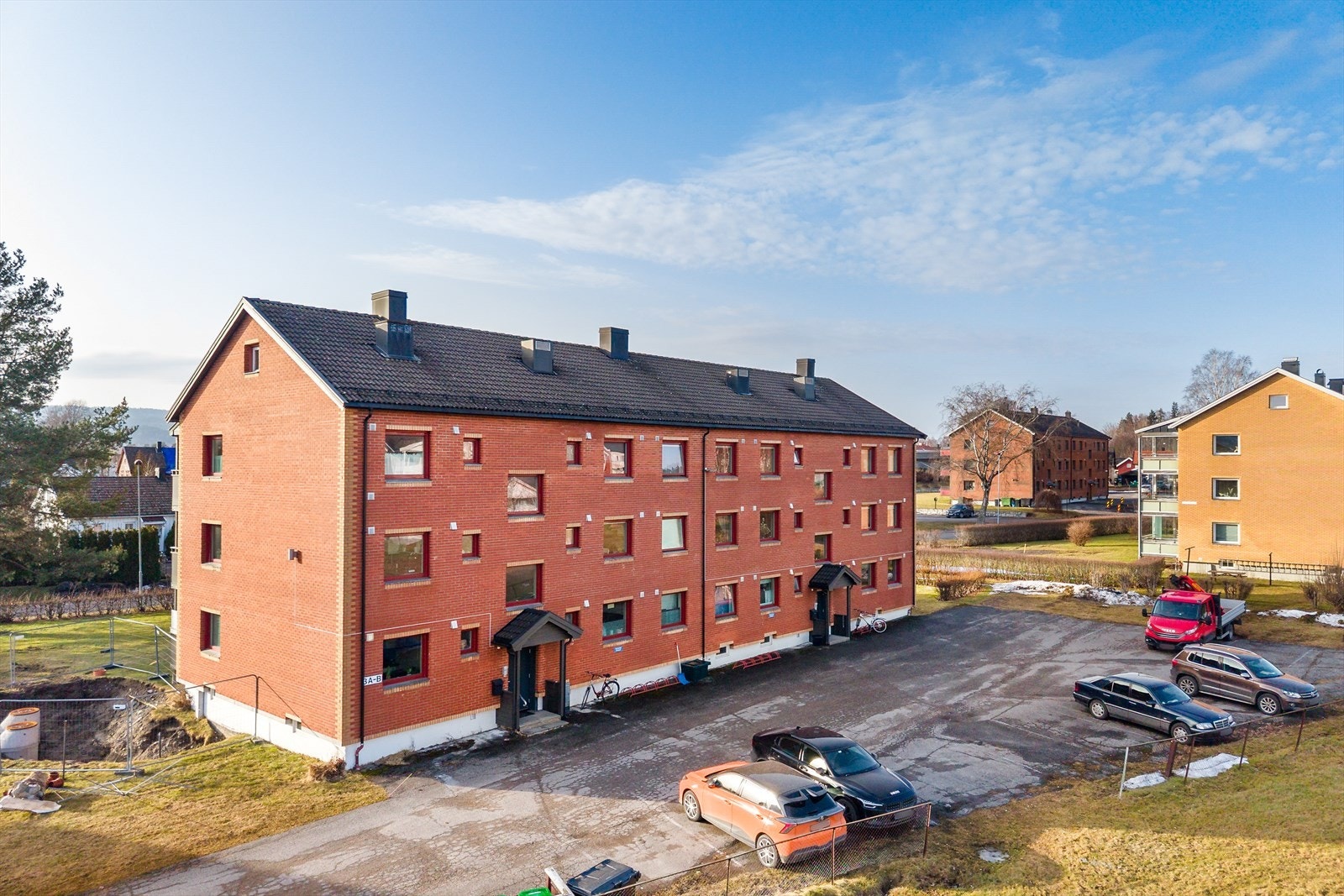 Her kan du bo på sentrumsnære Hovenga - et populært og fint sted å bo, med nærhet til det meste! Galleribilde