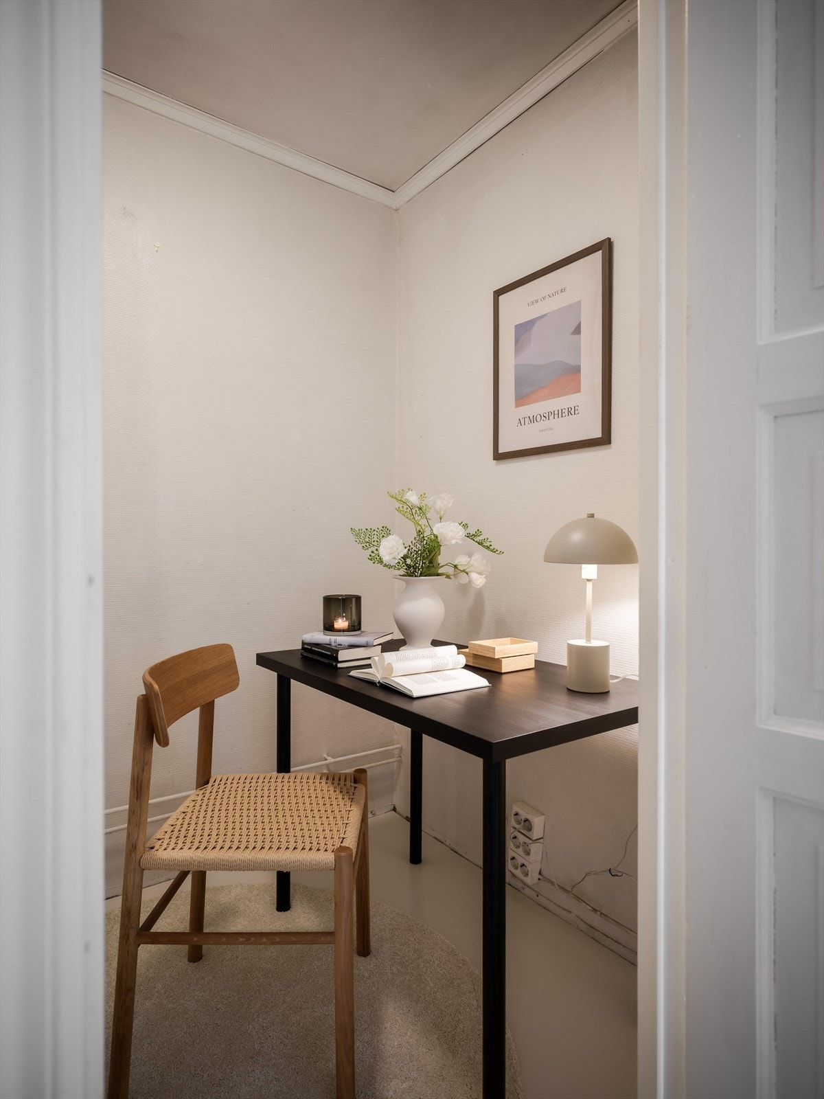 Bod, som dagens eier bruker til kontor. Det er i tillegg en stor bod i kjeller på 15 kvm og en felles bod på 21,5 kvm. Galleribilde