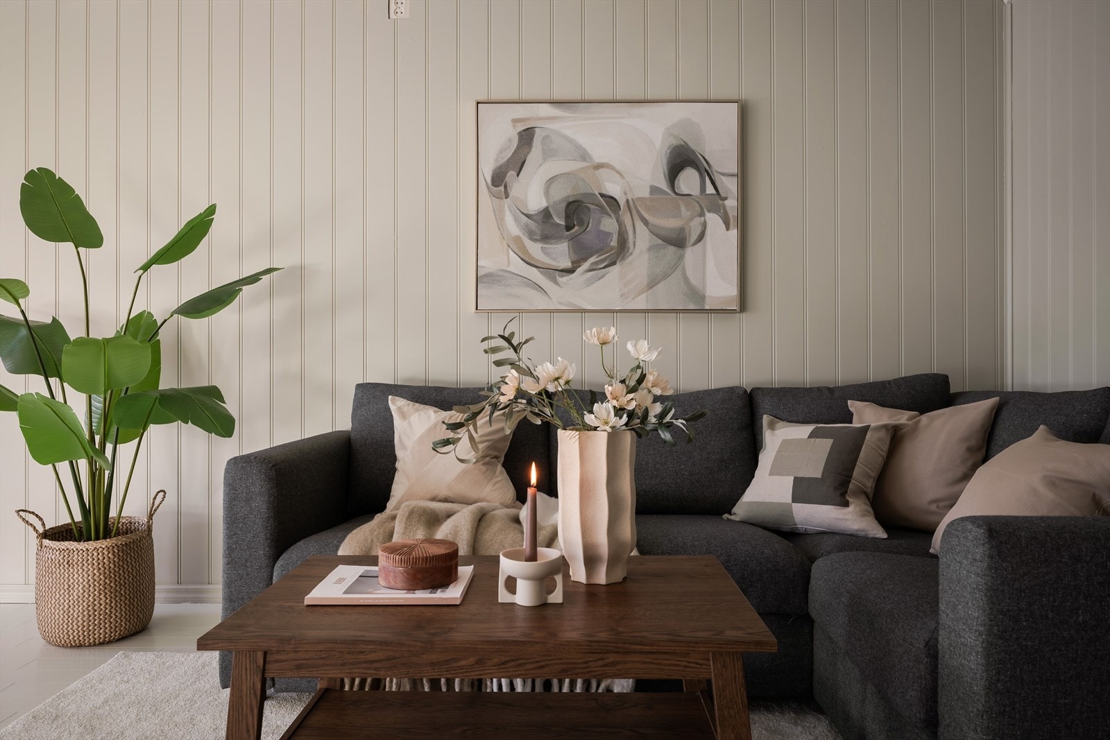 Stuen er lys og fin med en meget god atmosfære. Galleribilde