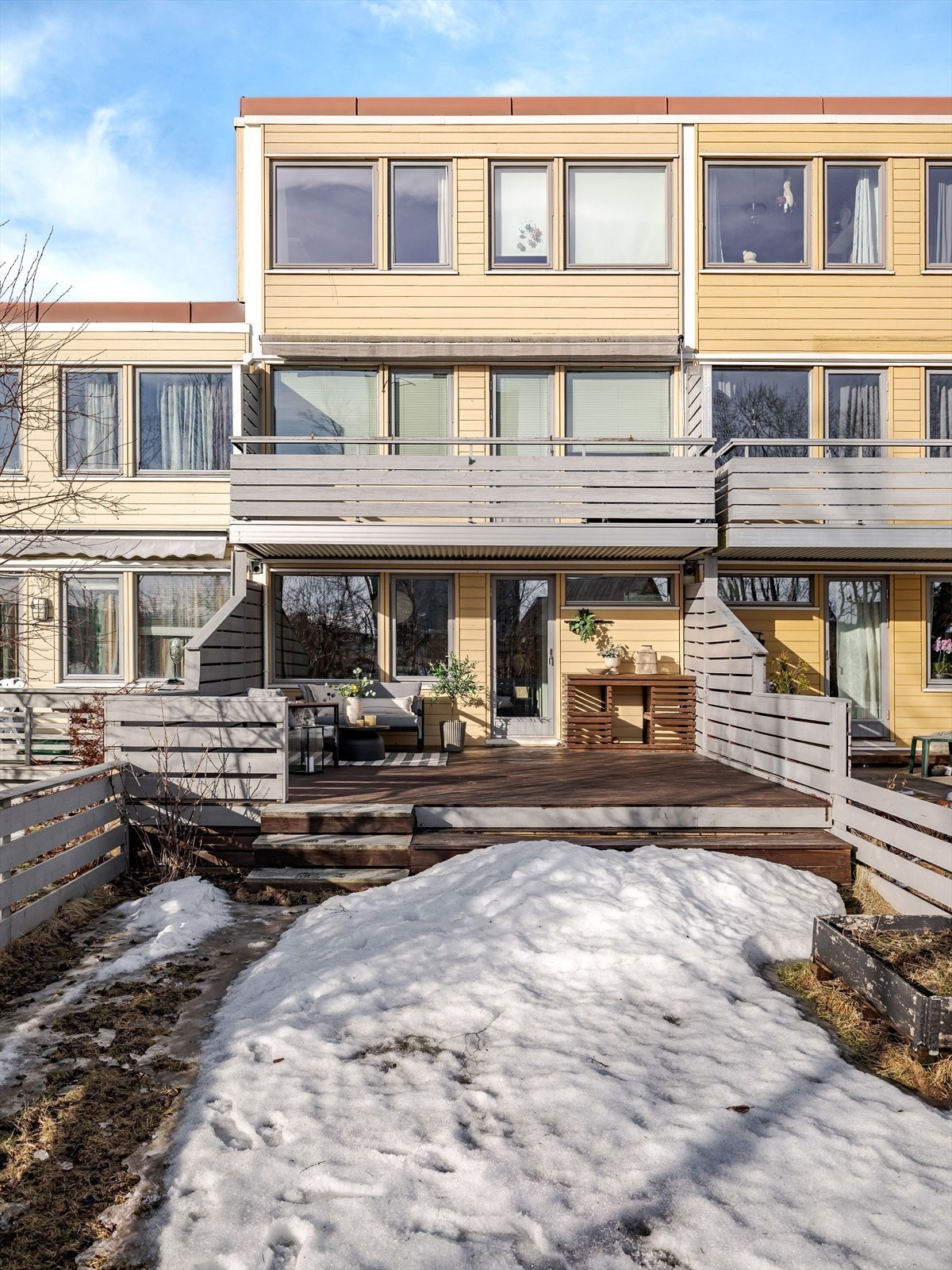 Proaktiv Eiendomsmegling ved Lisbeth Kristengård ønsker velkommen til en lys og romslig 2-roms leilighet i 1. etasje. Galleribilde