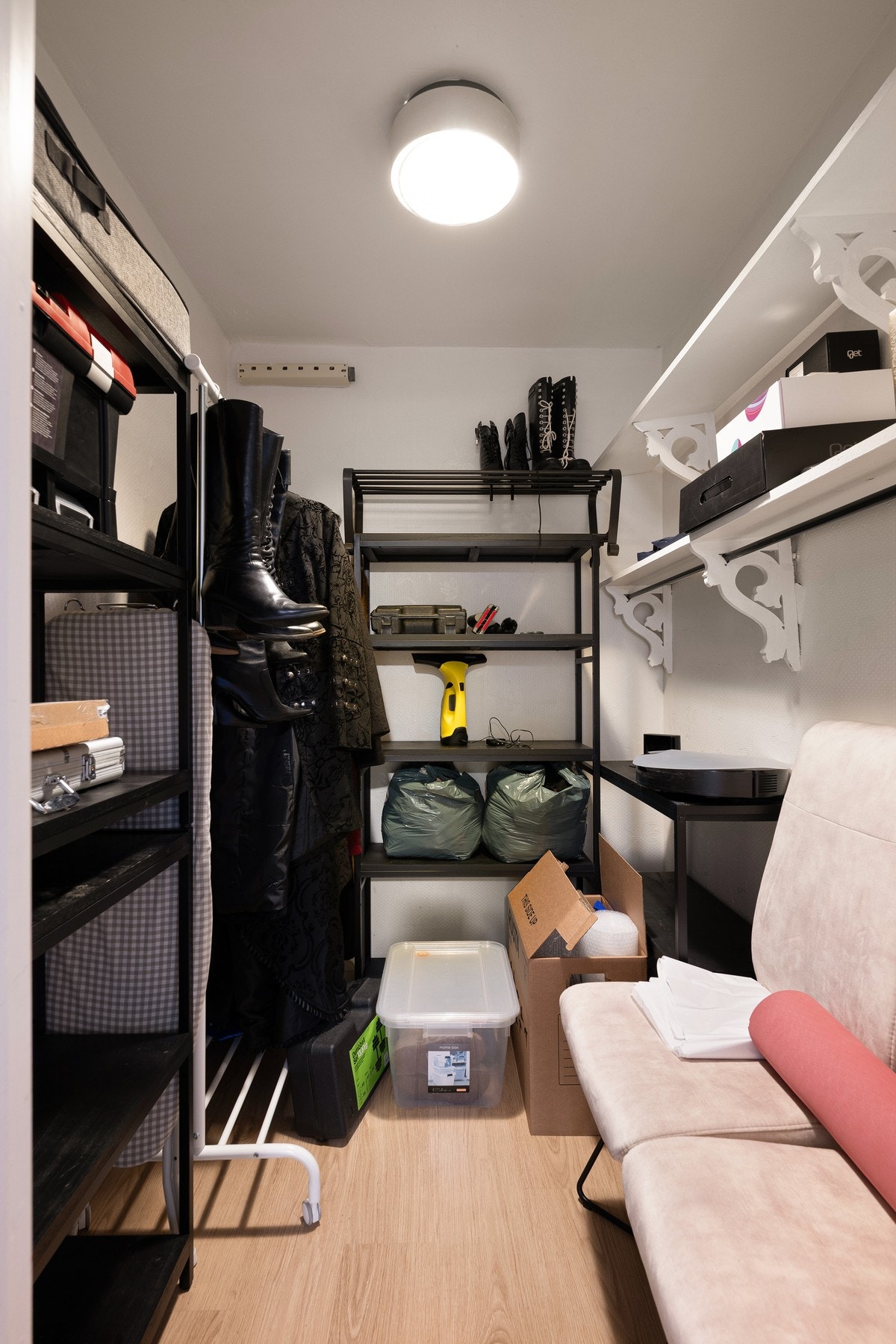 Bod med god lagringsplass. Galleribilde