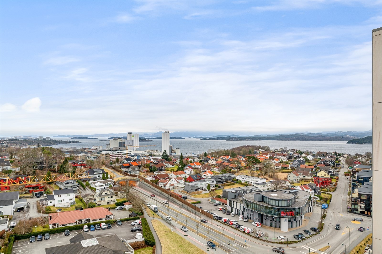 Gulaksveien 2 ligger godt til med gode solforhold hele dagen Galleribilde