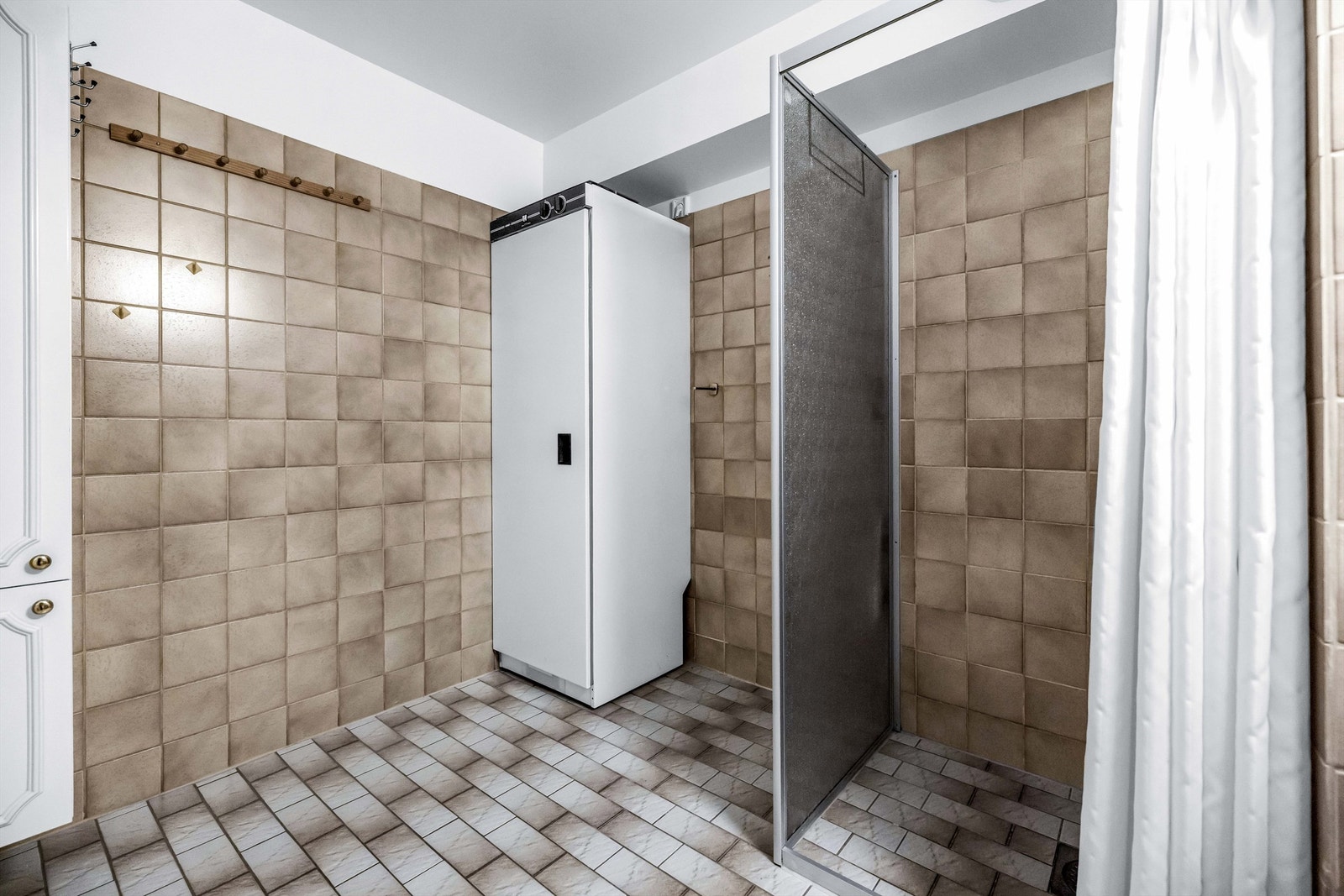 Fellesutgiftene inkluderer blant annet akonto fyring og varmtvann . Galleribilde