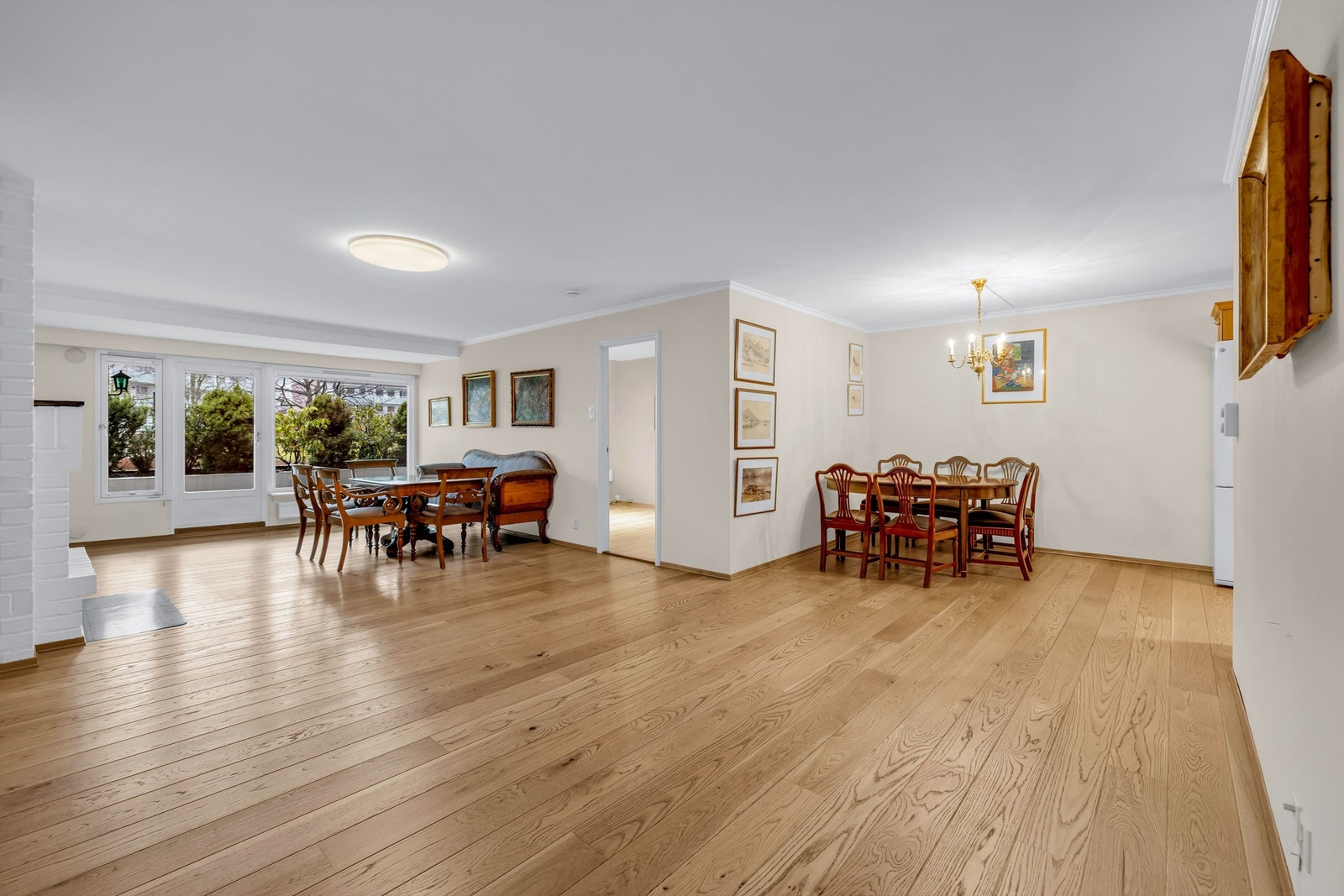 Leiligheten er velholdt, med behov for oppussing for å tilfredsstille dagens krav til standard. Galleribilde