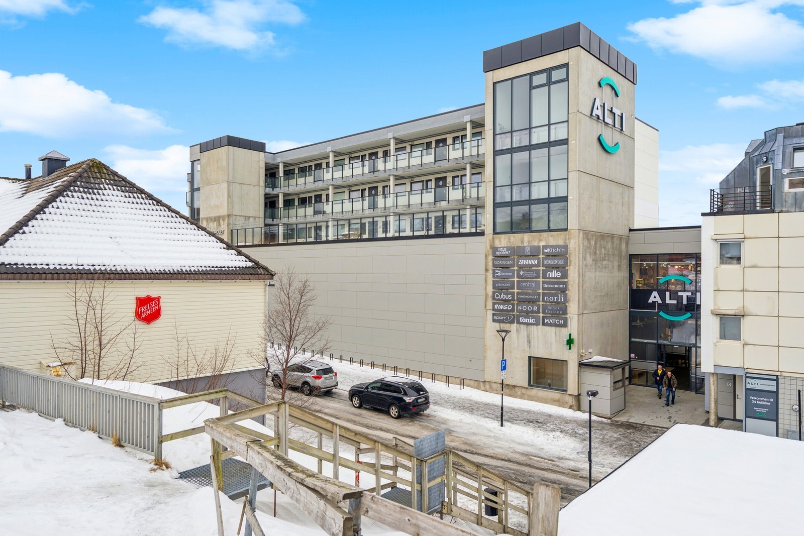 Bygget har en svært sentral beliggenhet med AMFI Skansen og servicetilbud i umiddelbar nærhet. Galleribilde