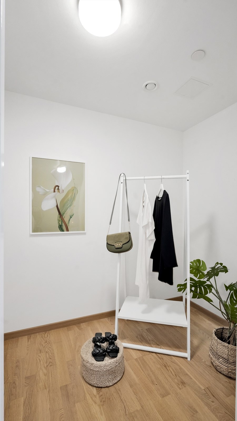 Boden kan enkelt kan omgjøres til et romslig walk-in-closet. Galleribilde