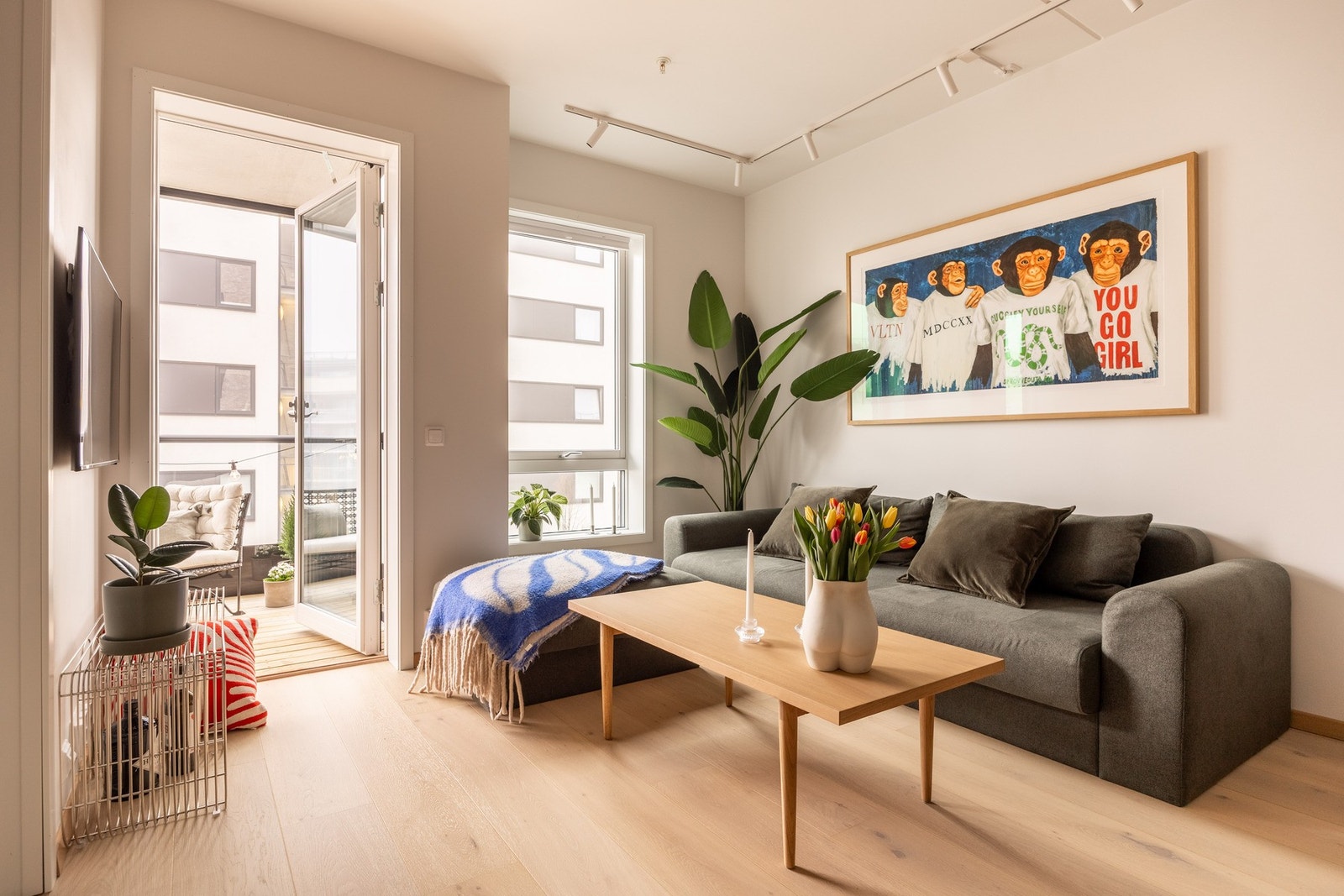 Strøken 2-roms leilighet oppført i 2024 med balkong, moderne standard, store vindusflater og praktisk planløsning. Galleribilde