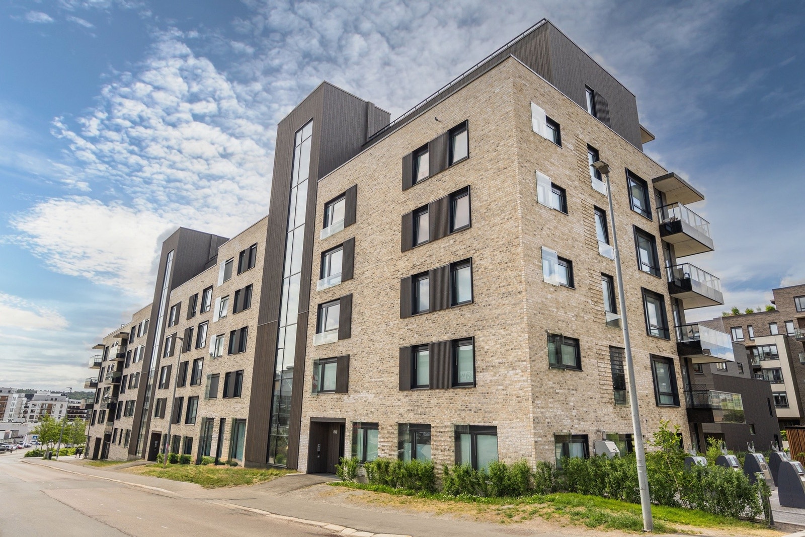 Utrolig godt kollektivtilbud og kun få minutter med t-banen til byen. Galleribilde