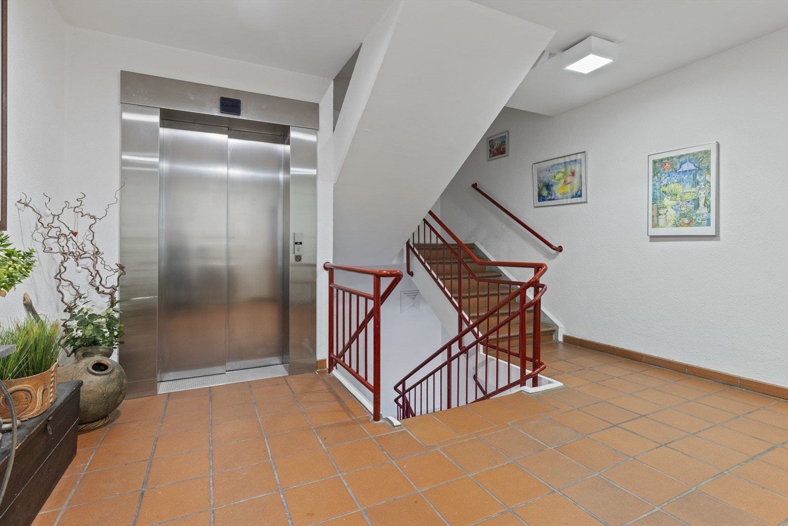 Bygget har heisadkomst til alle etasjer Galleribilde