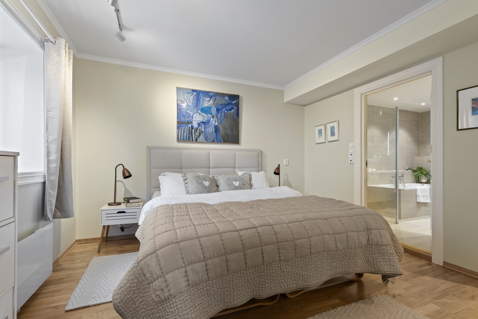 En-suite bad Galleribilde